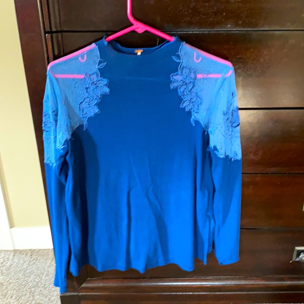 Beautiful blue long sleeve blouse